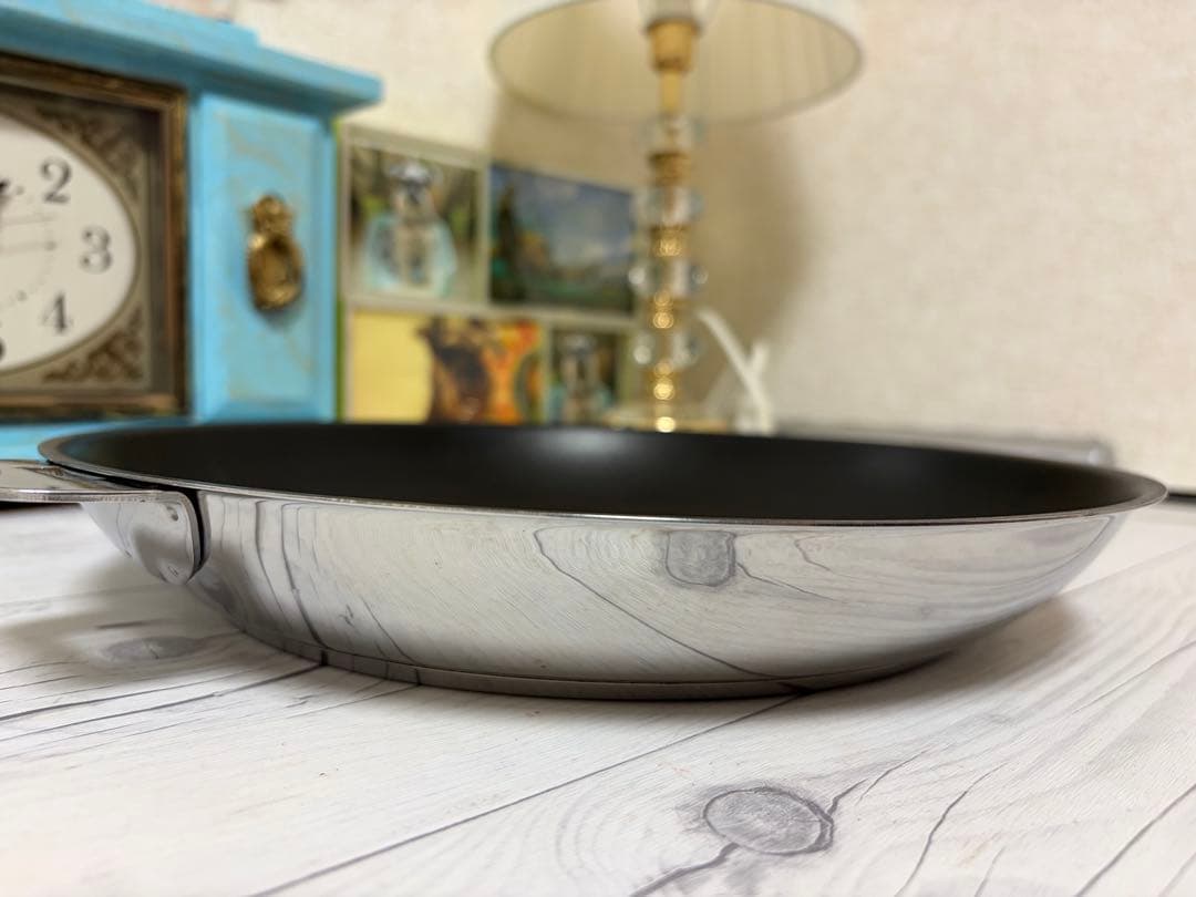 CRISTELクリステル　 ノンスティックフライパン 28cmとイエローハンドル