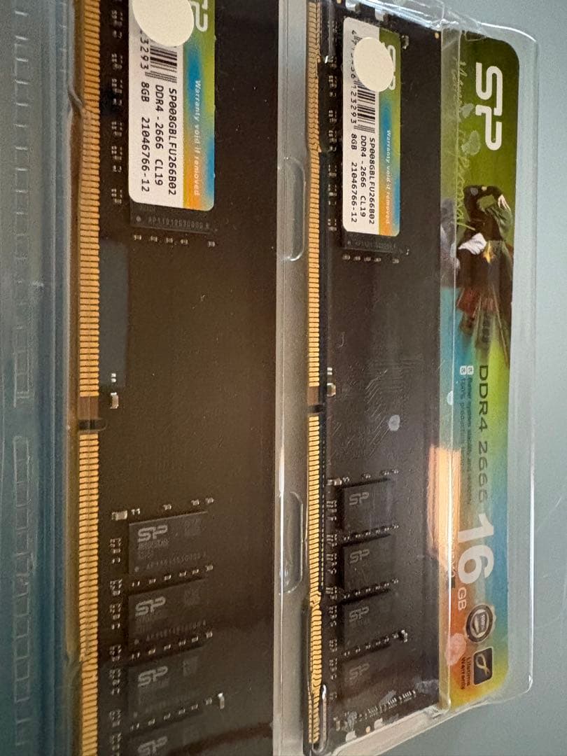 Silicon Power & Crucial DDR4メモリ 16GB