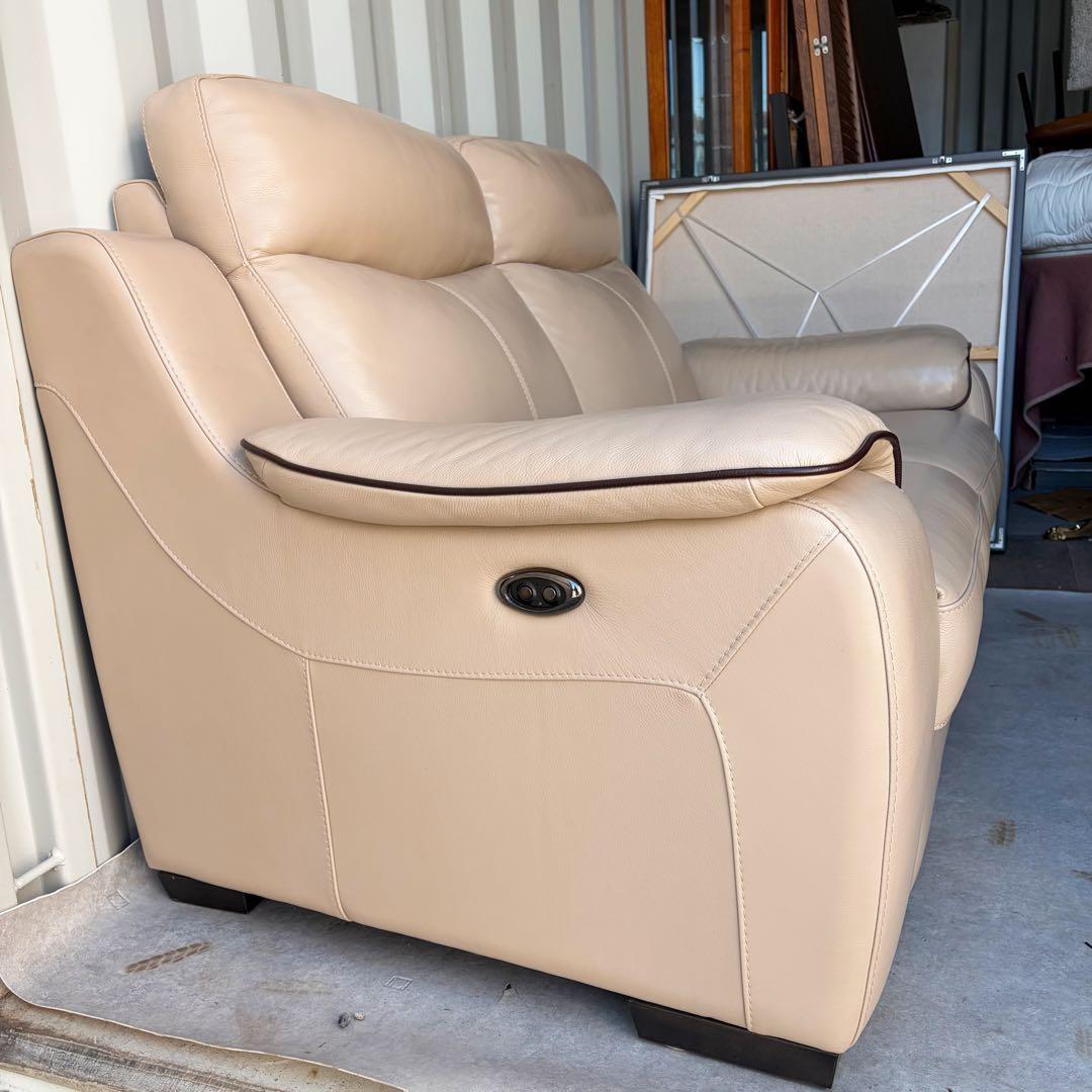 取付無料！IDC大塚家具 高級 ベージュ 電動リクライニングソファ✨