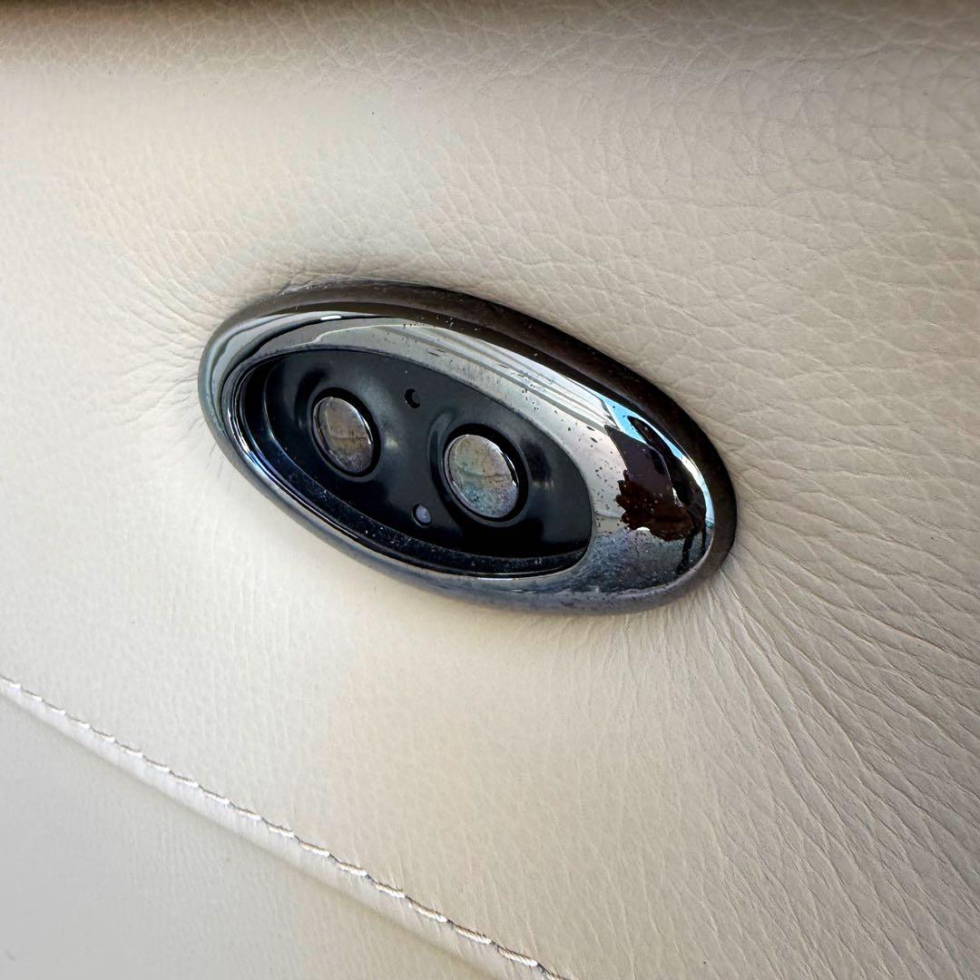 取付無料！IDC大塚家具 高級 ベージュ 電動リクライニングソファ✨