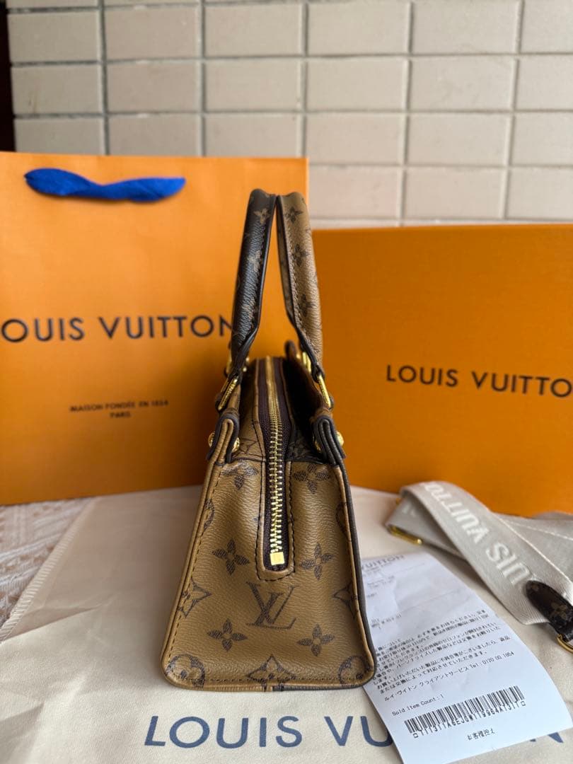 ショルダーバッグ ベージュ