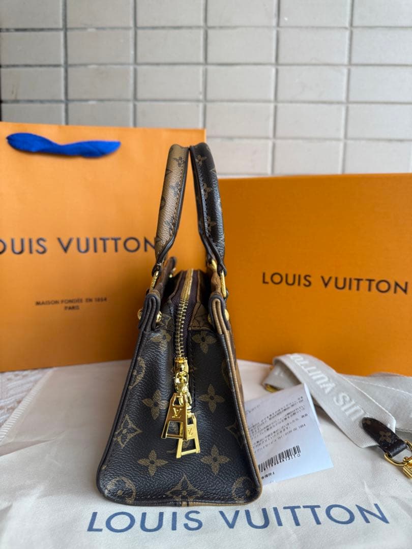 ショルダーバッグ ベージュ