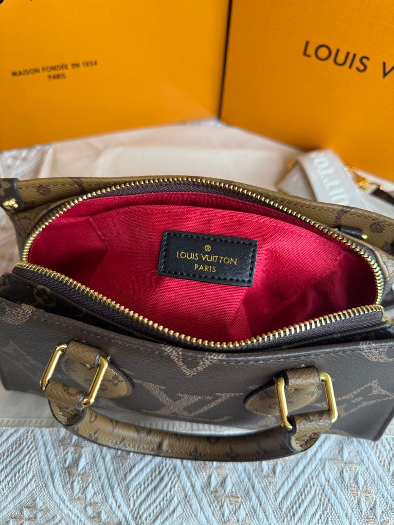 ショルダーバッグ ベージュ