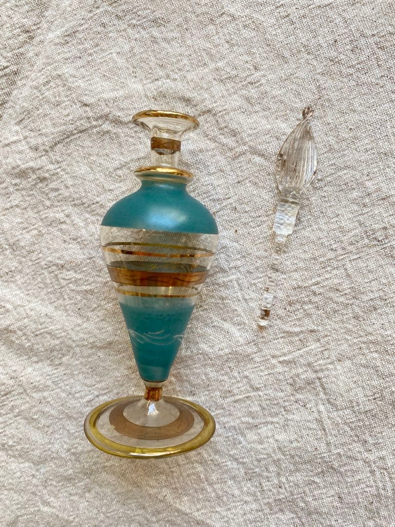 香水瓶　エジプト土産　パフューム　ガラス細工　アンティーク　一輪挿し