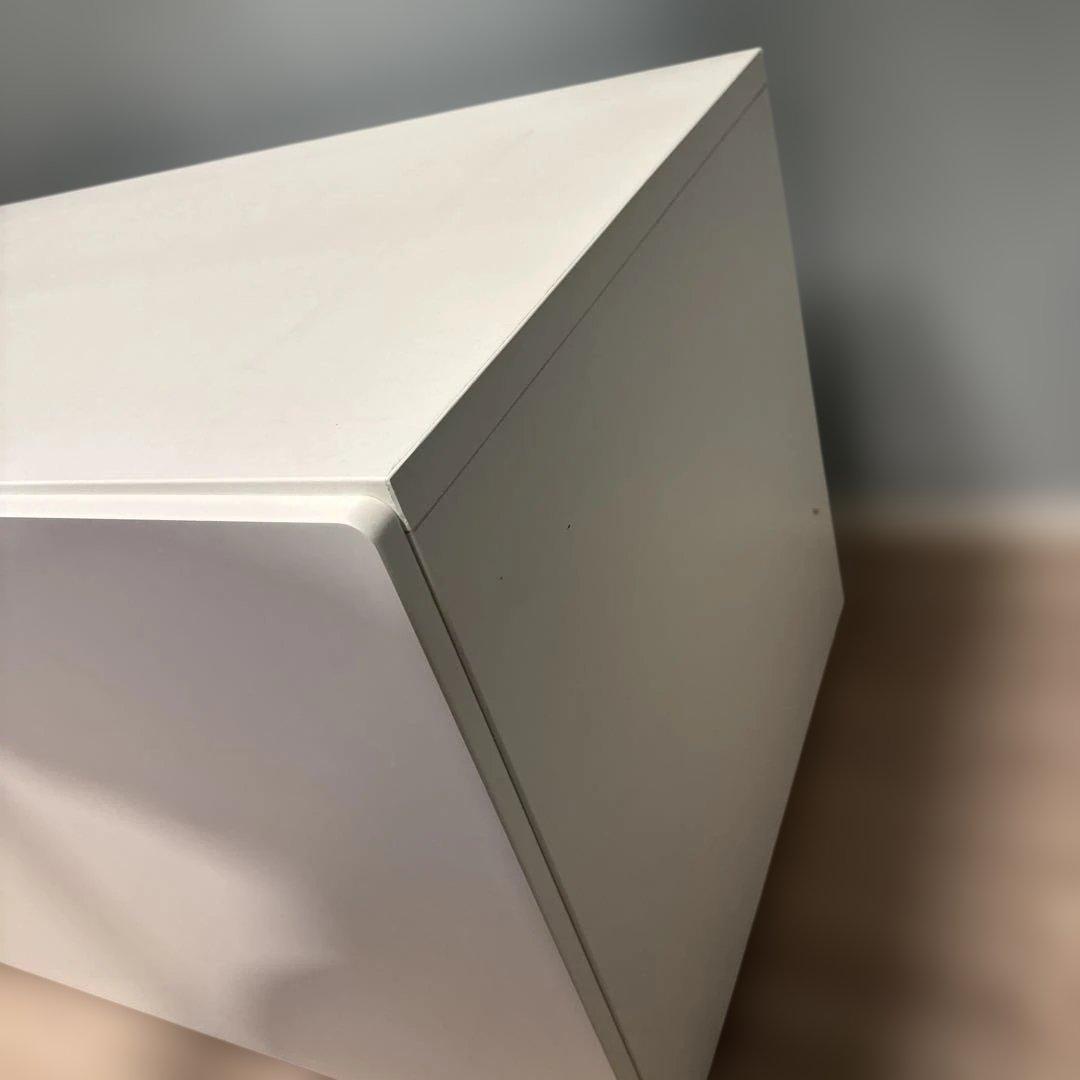 SMÅSTAD スモースタード ベンチ 収納付き①