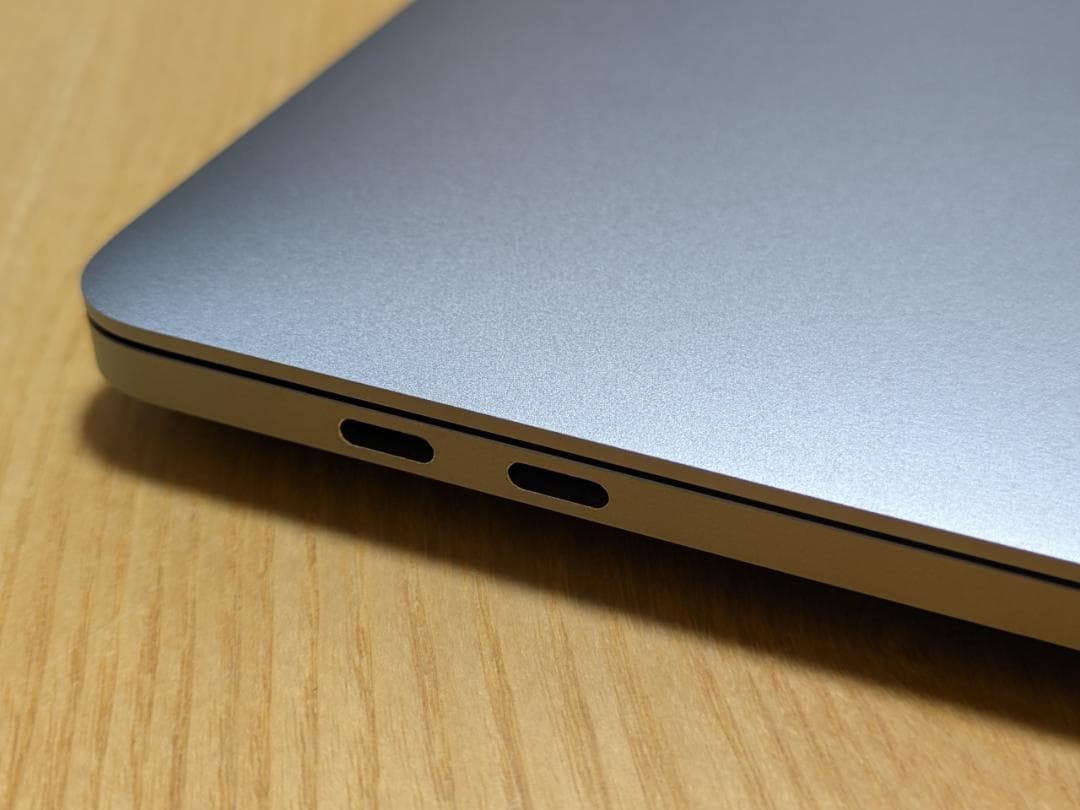 MacBook Pro 2020 13インチ Core i7 16GB 1TB