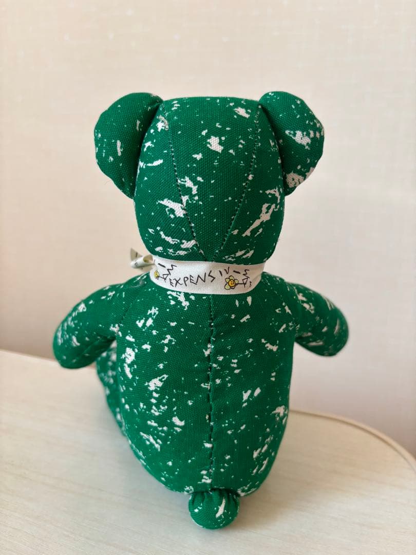 【希少】VivienneWestwood 限定ベアー ぬいぐるみオーブ柄缶バッジ