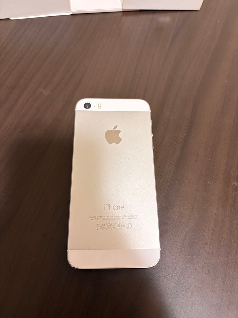 【美品】iPhone 5s 32GB シルバー （ワイモバイル端末）箱、ケース付
