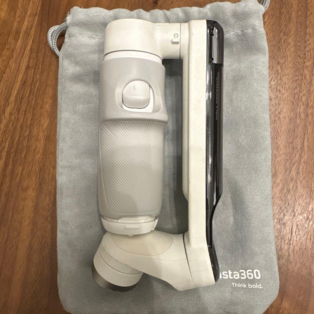 Insta360 Flow ホワイト標準版 |AI搭載スマートフォン用ジンバル