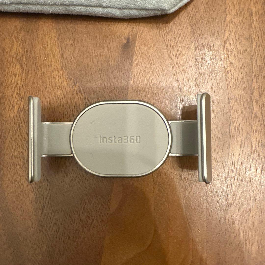 Insta360 Flow ホワイト標準版 |AI搭載スマートフォン用ジンバル