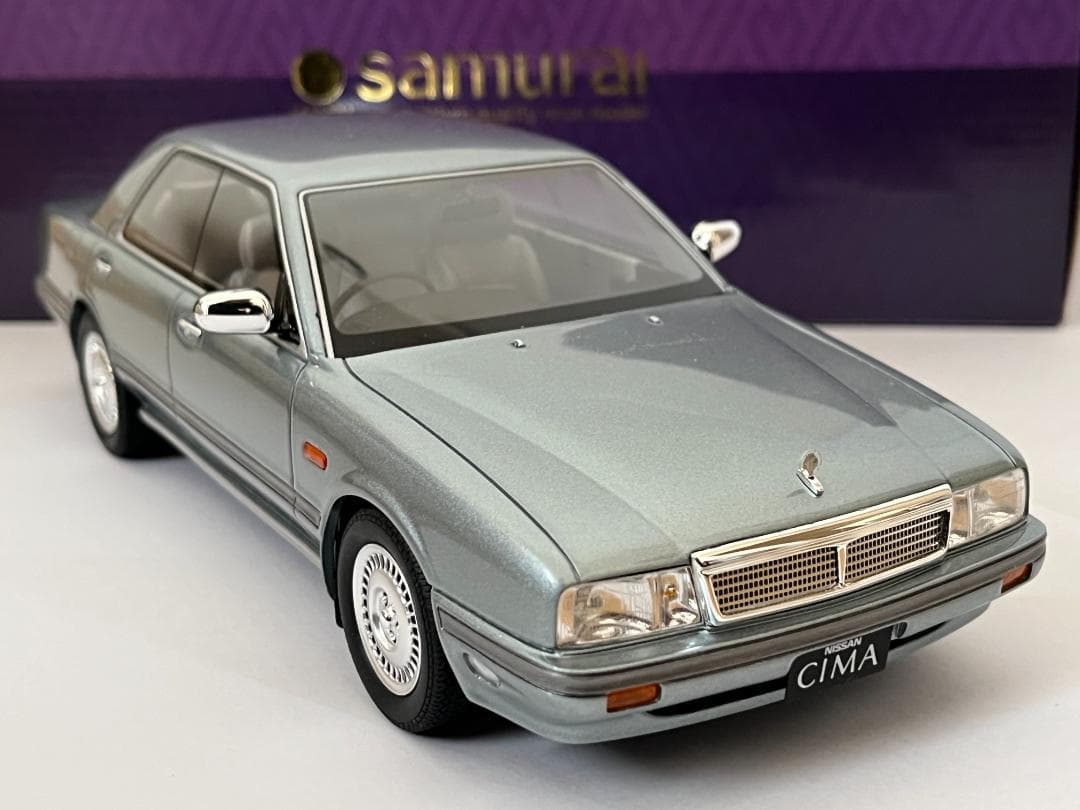 サムライ 1/18 日産セドリック Y31シーマ ブルー KSR18026BL