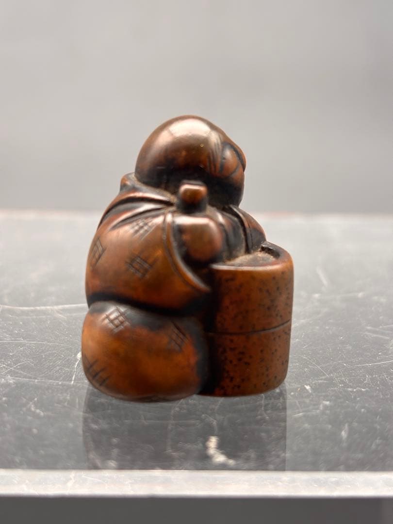 木彫　人物根付　石臼引　江戸期　提げ物