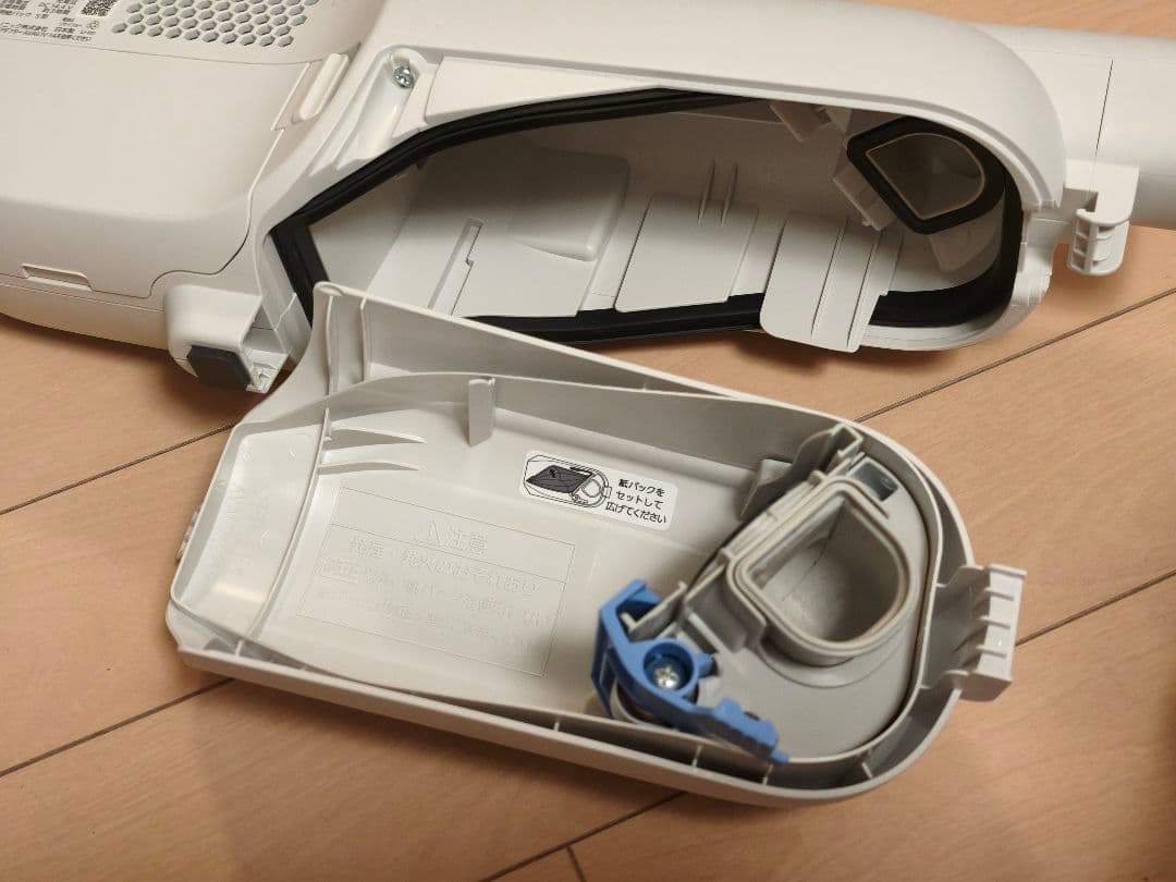 【美品】2025年製 Panasonic MC-PB60JY-C コードレス