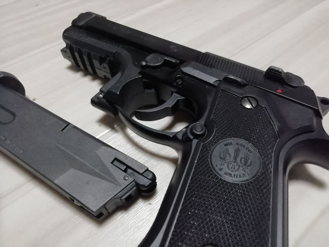 【東京マルイ】ガスガン二丁セット