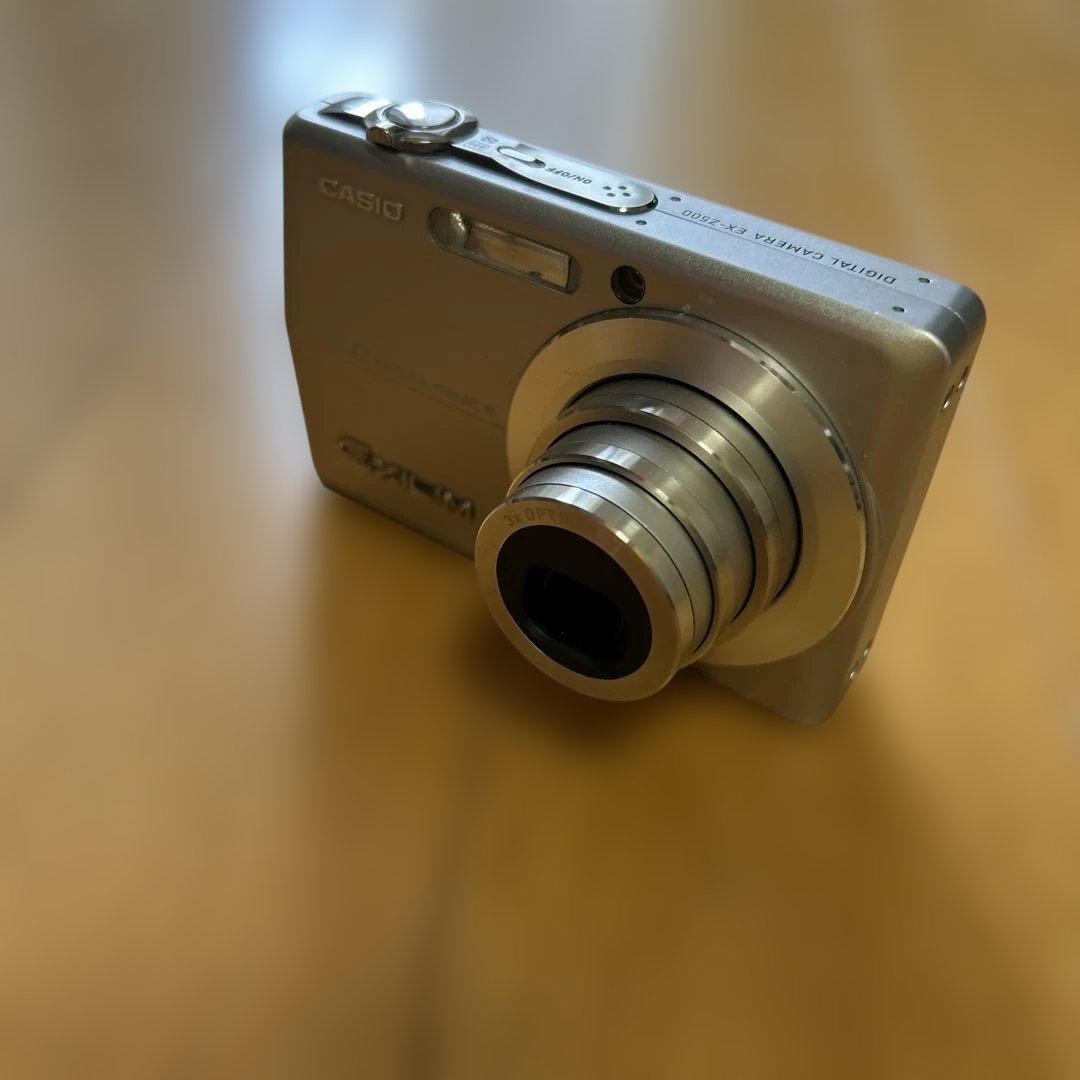 CASIO EXILIM 5.0 EX-Z500 デジカメ 充電器 ケーブル付き