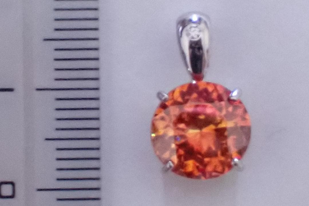 スファレライト　ペンダントトップ　4.22ct　ダイヤ0.02ct　090