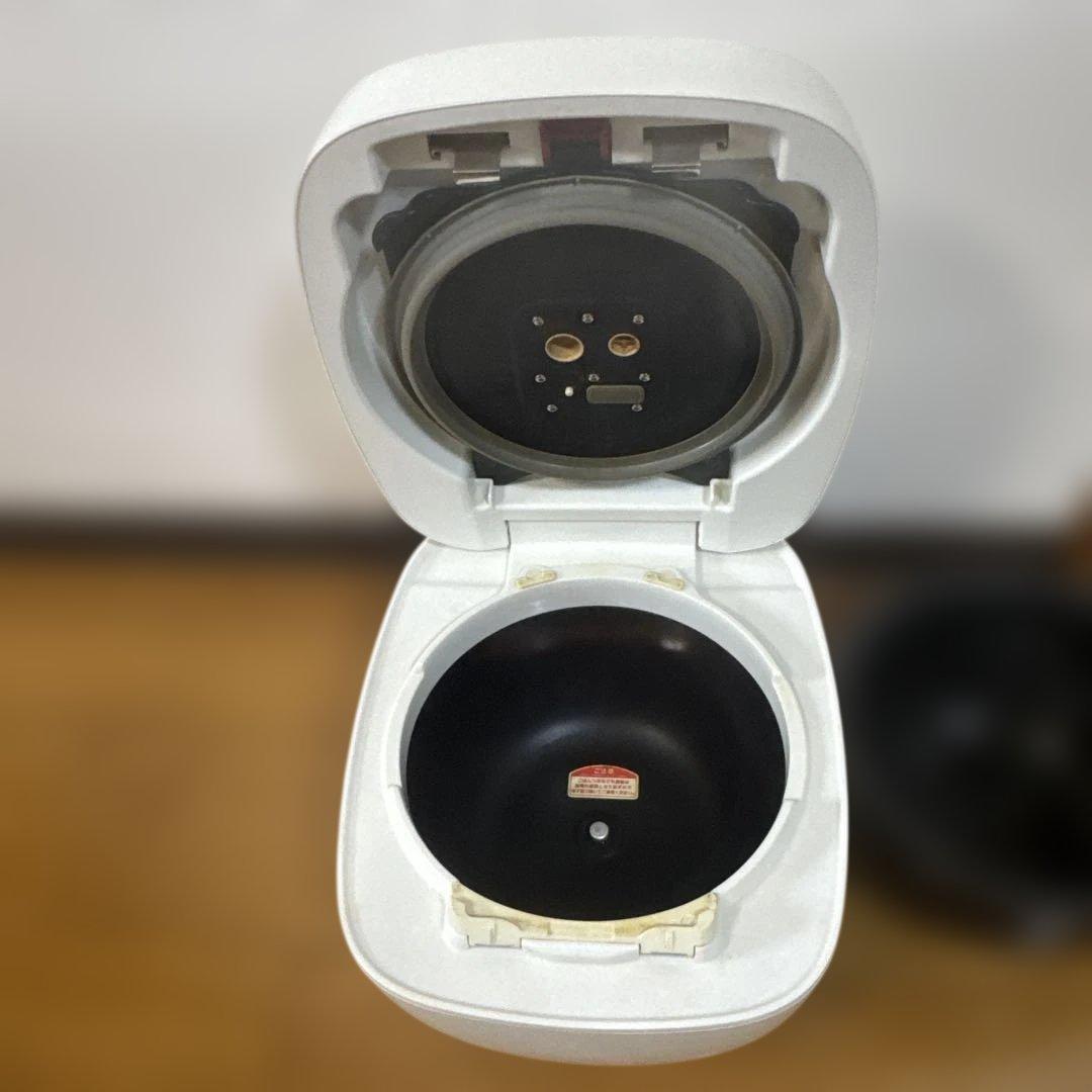 TIGER 圧力IH炊飯ジャー JPB-R100 2017年製