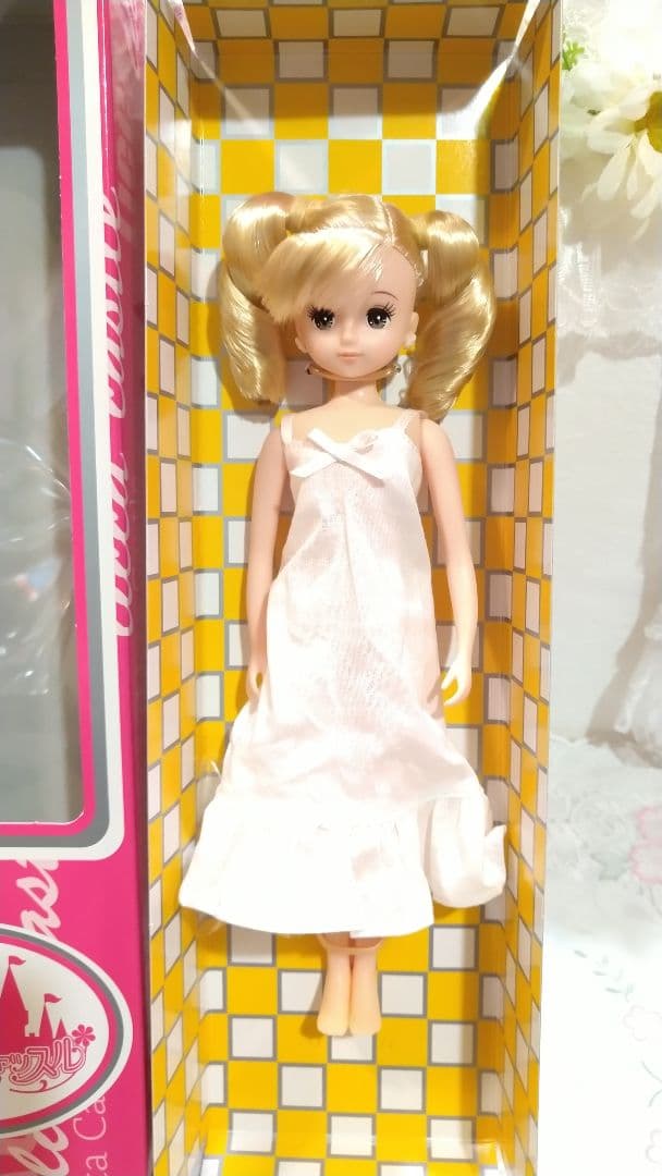 厳選 リカちゃんキャッスル おめかしコレクション peu connu あきちゃん