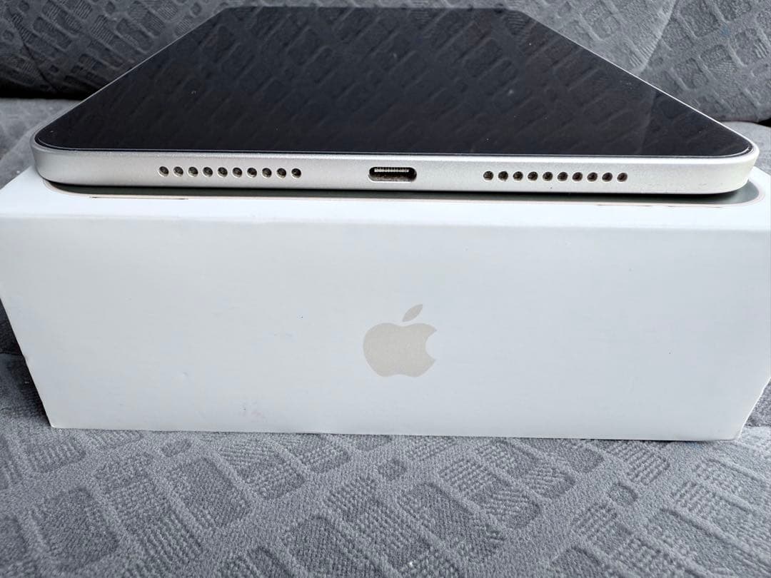 Apple iPad mini (第6世代) 256GB Wi-Fi シルバー