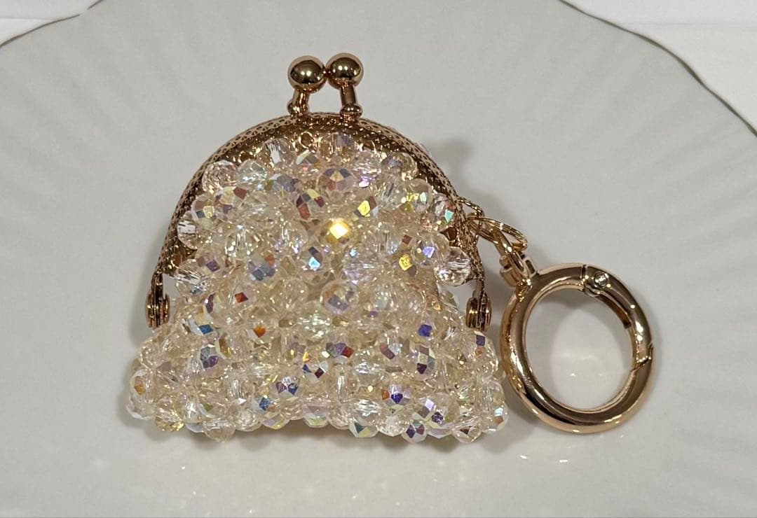 ビーズ　がま口　小物入れ　小銭入れ　ピルケース　黒　黄色　白　チャーム　推し活