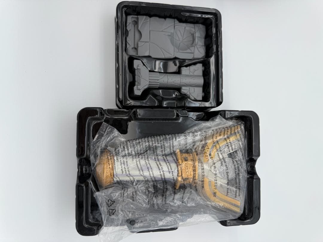 美品ウルトラレプリカ- スパークレンス ウルトラマンティガプレミアムバンダイ限定