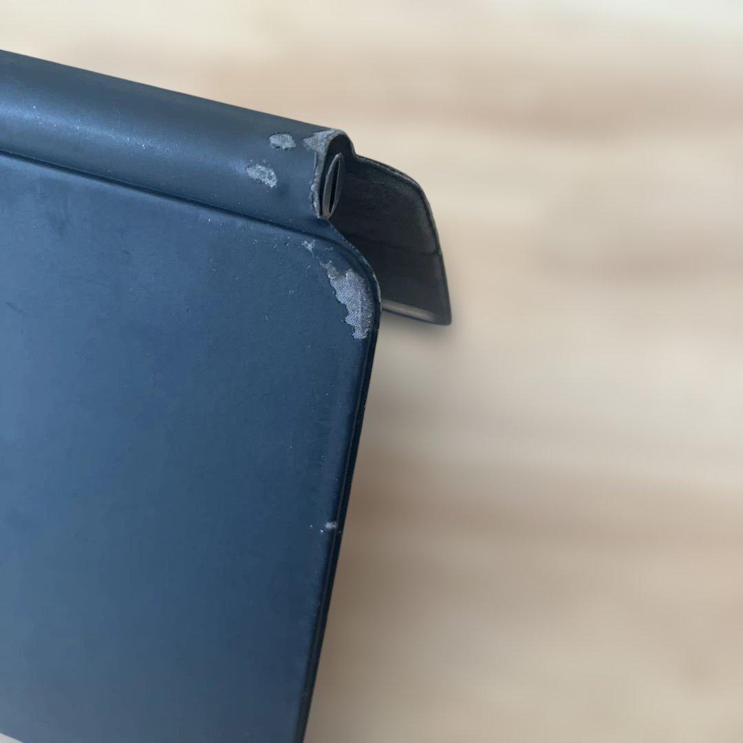 Apple Magic Keyboard MXQT2J/A 11インチ①