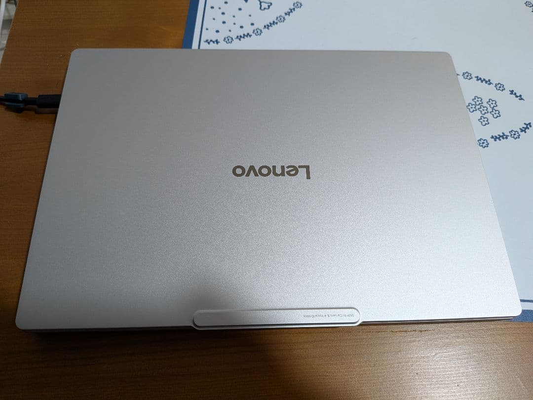 Lenovo Yoga Slim7i AuraEdition Gen10/14型