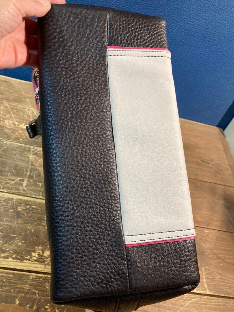 H 訳あり　コーチ　ハンドバッグ　バック　ピンク　白　ホワイト