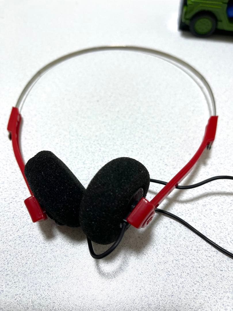 完動品TWD W60Mカセットプレーヤー　　　　　ヘッドホン付属