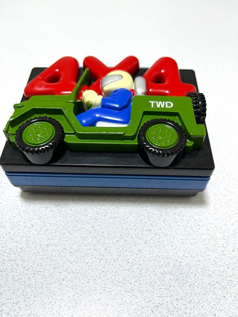 完動品TWD W60Mカセットプレーヤー　　　　　ヘッドホン付属