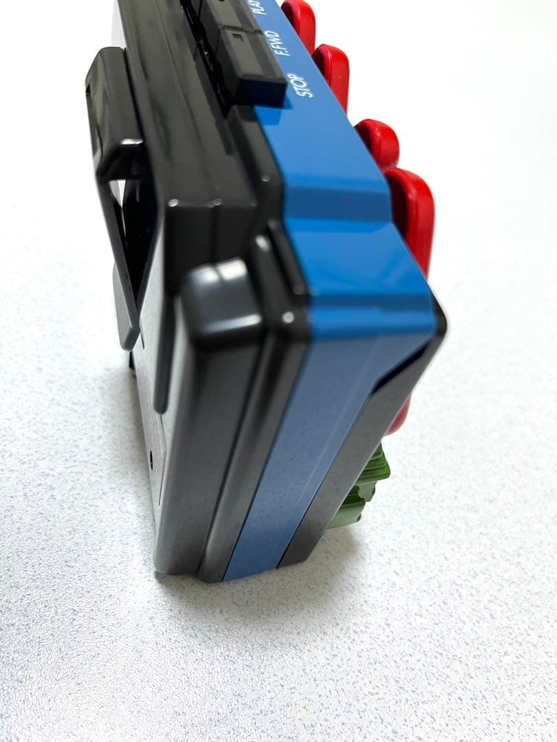 完動品TWD W60Mカセットプレーヤー　　　　　ヘッドホン付属