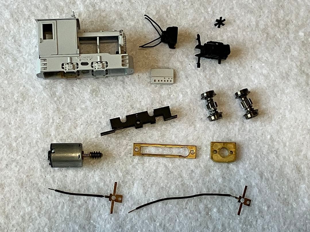 モデルワーゲン製 加藤製 3tDL HOe キット仕掛品