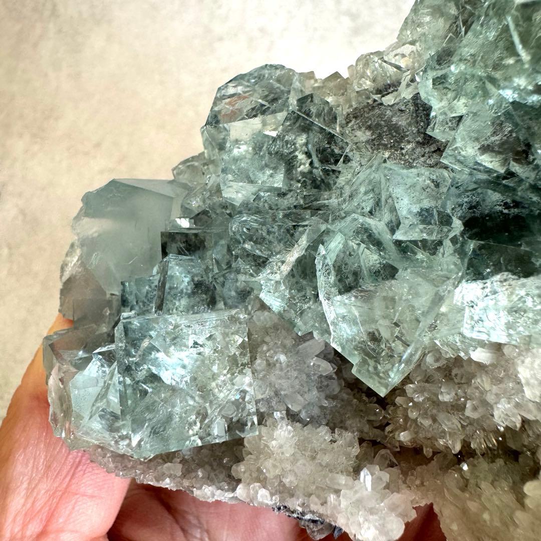 シャンファーリン　ブルーフローライト　原石