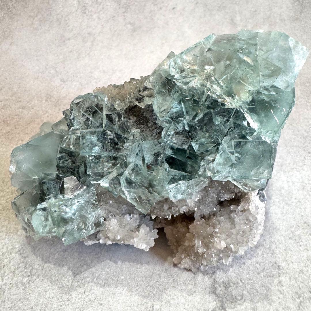 シャンファーリン　ブルーフローライト　原石