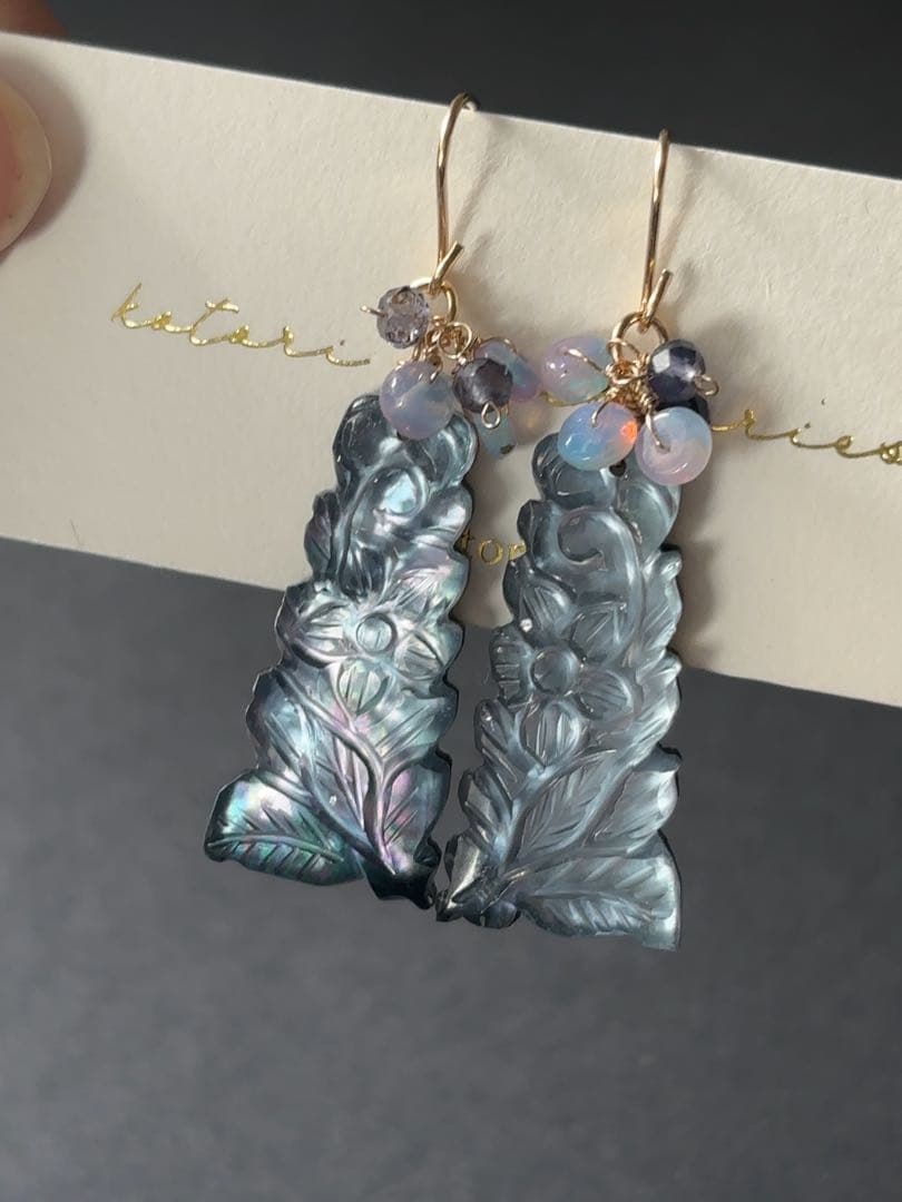 LAST ブラックオニキストリプレットカービング R934