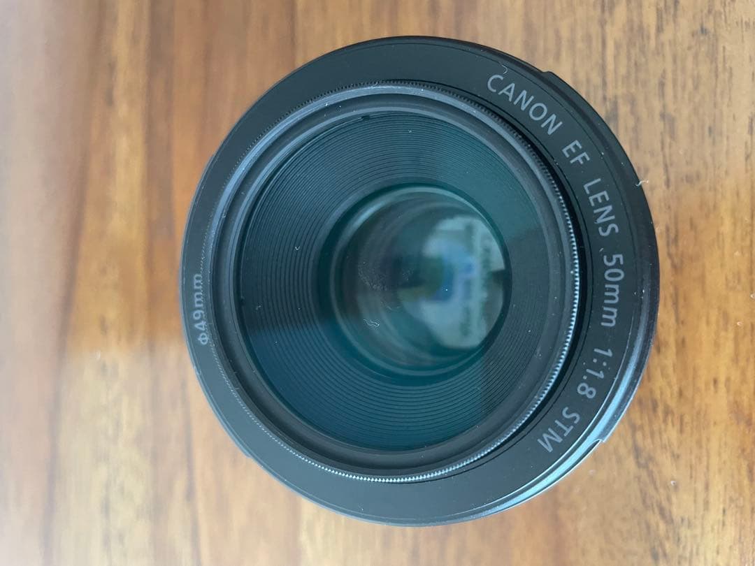 Canon 単焦点レンズ EF50mm F1.8 STMレンズフード付き