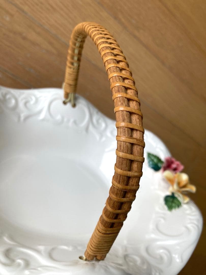 【昭和レトロ】花飾り付き 陶器製 バスケット 菓器 菓子入れ