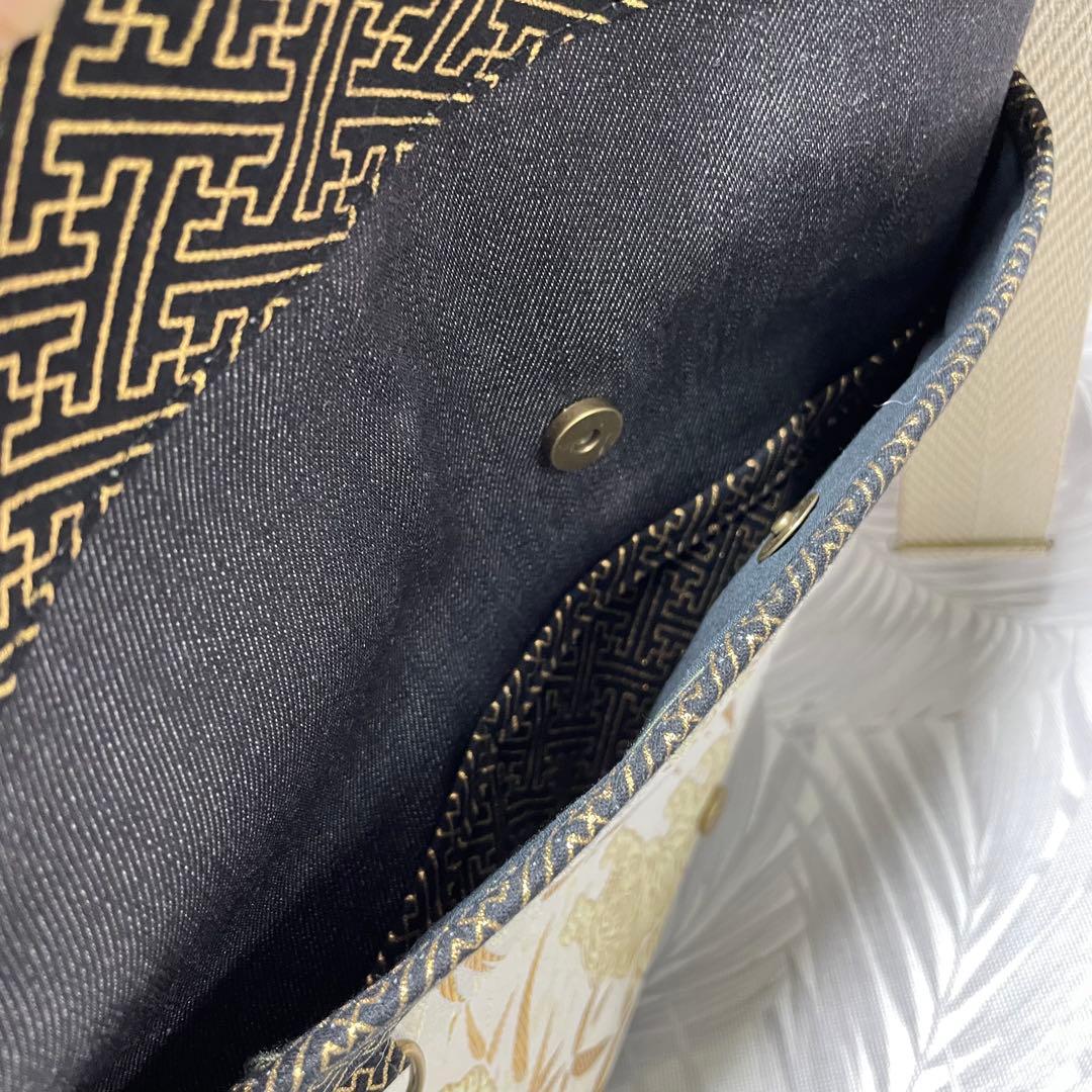 【セール4/30まで】 Lサコッシュ　金襴　四神【白虎】邪気を払い身を守る