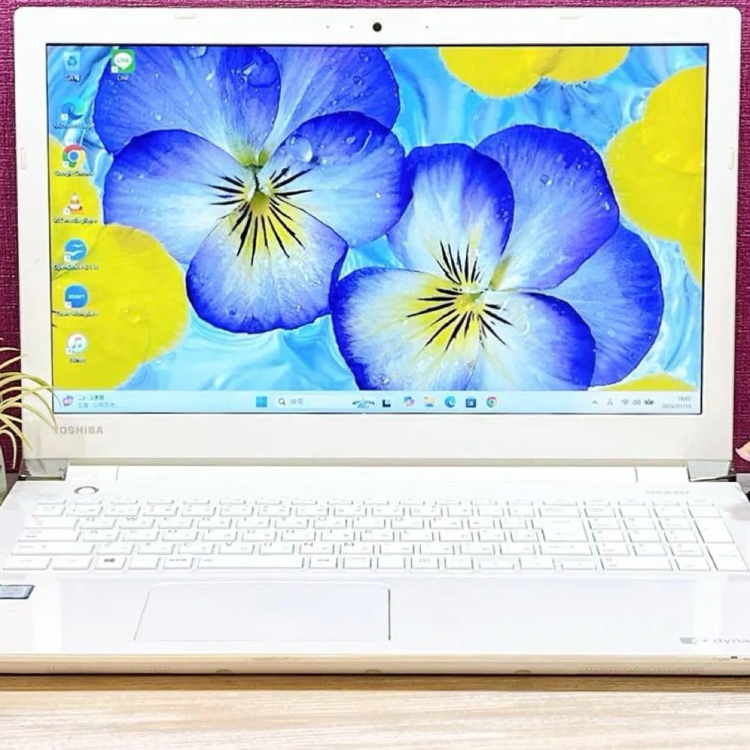 第7世代Corei3✨メモリ8G✨すぐ使えるノートパソコン✨Win11✨カメラ付