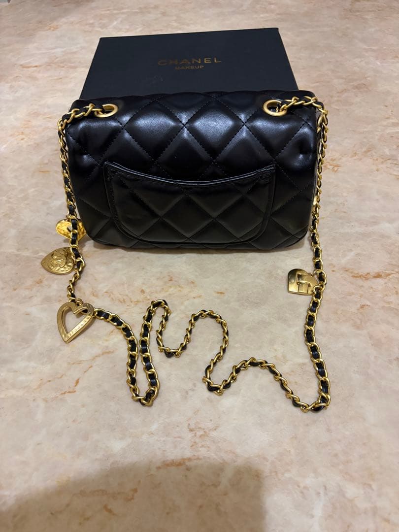 新品未使用　CHANEL ショルダーバッグ ハートチェーン ノベルティマトラッセ