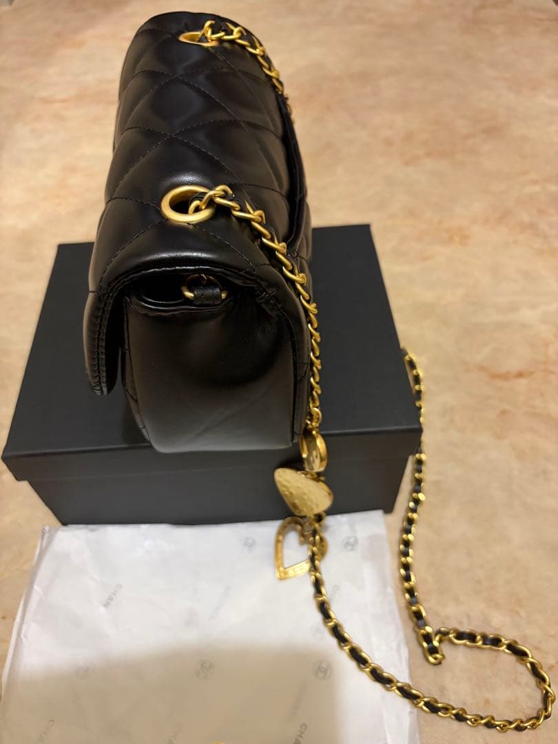 新品未使用　CHANEL ショルダーバッグ ハートチェーン ノベルティマトラッセ