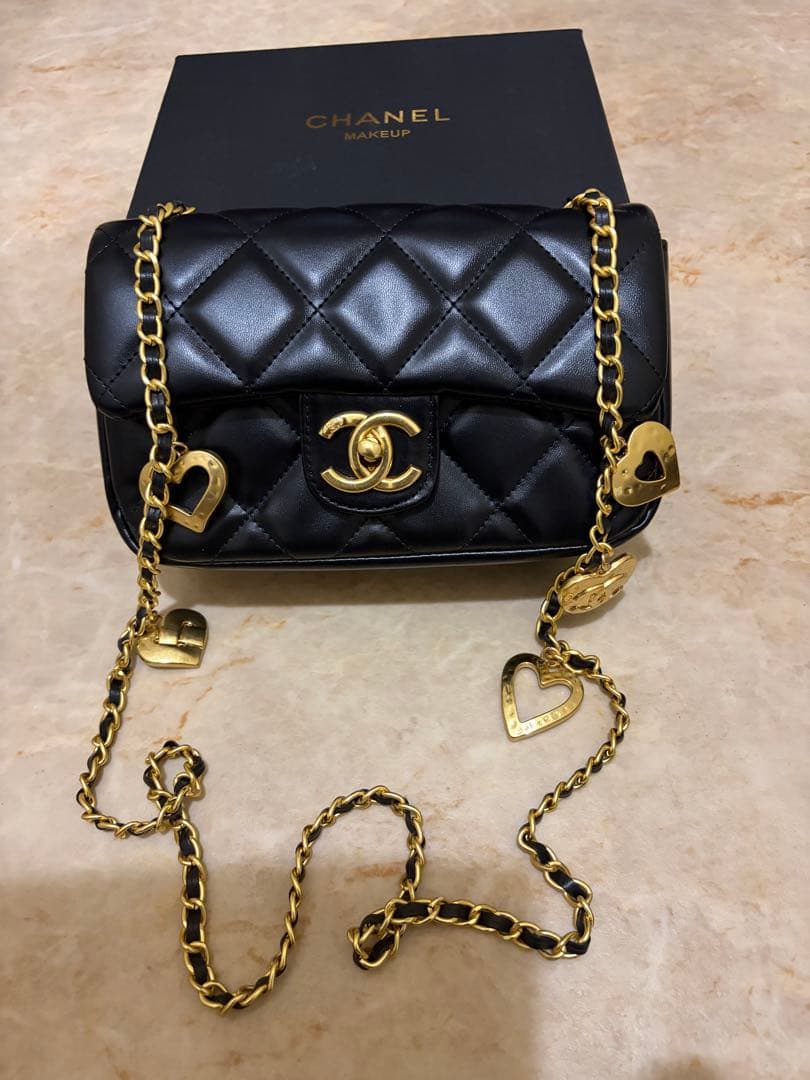 新品未使用　CHANEL ショルダーバッグ ハートチェーン ノベルティマトラッセ