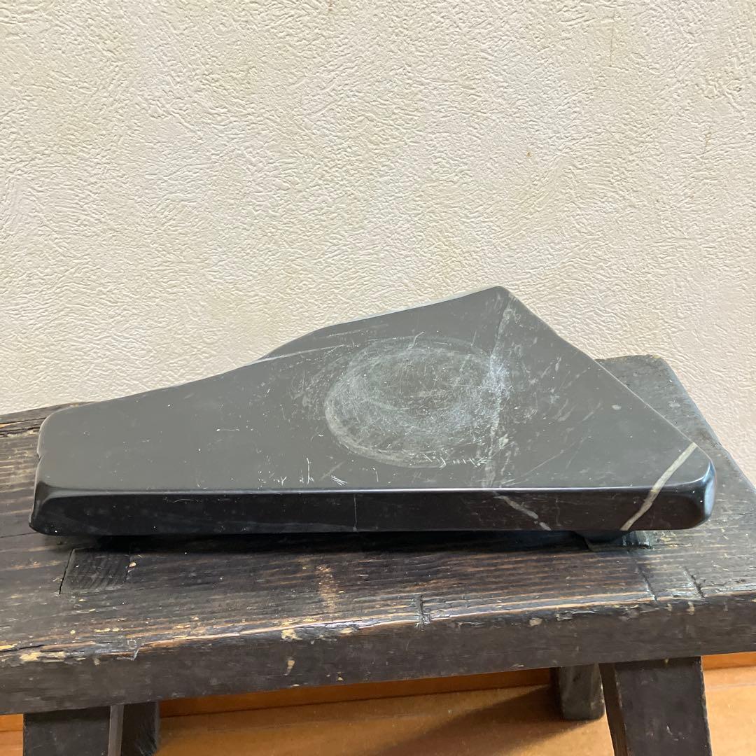 備前焼花瓶➕石造の置き 台