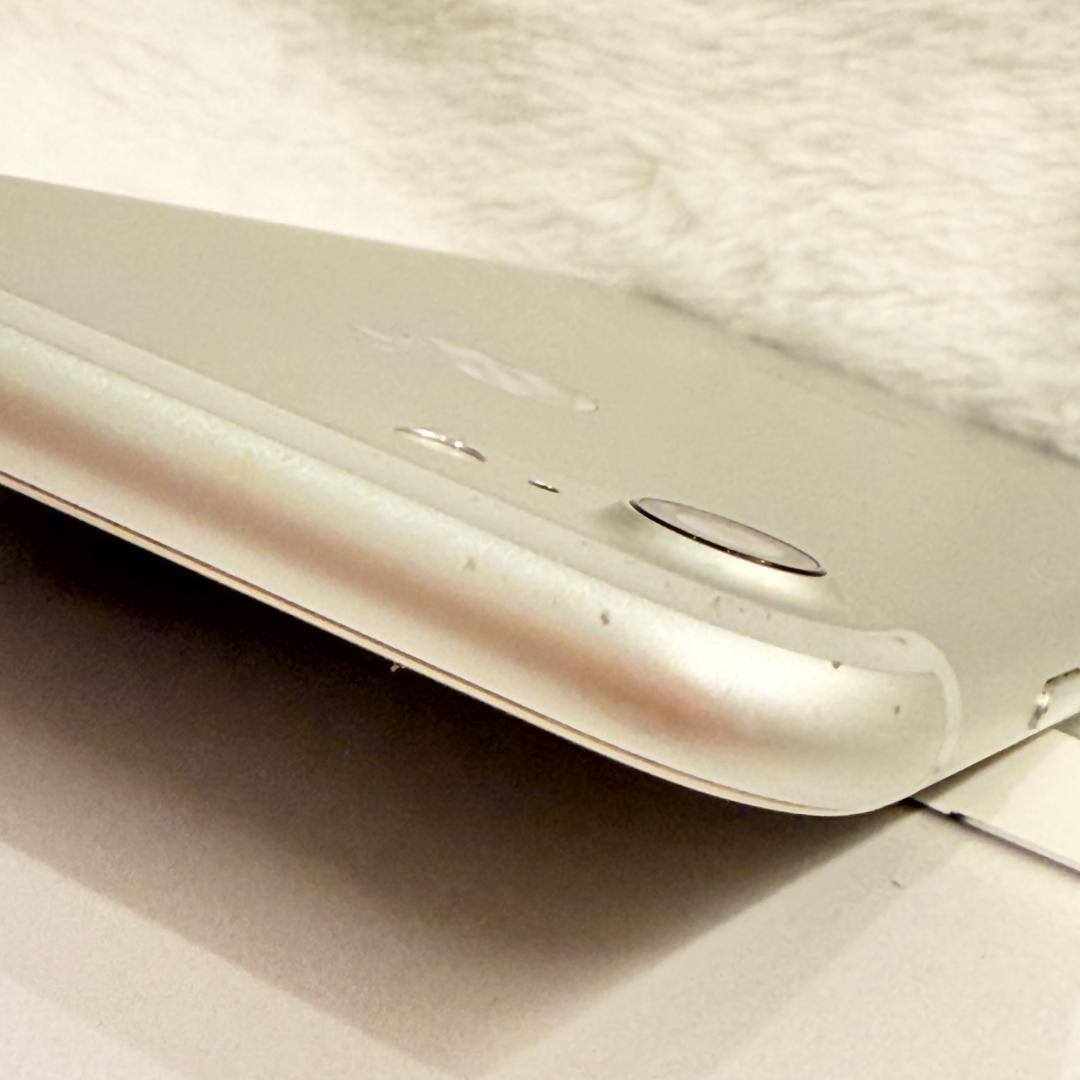 【極美品】iPhone7シルバー32GB SIMフリー バッテリー98%初期化済