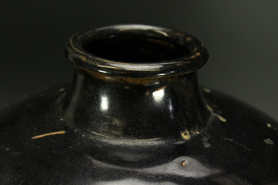 中国美術 纏枝花紋 瓶(P126)