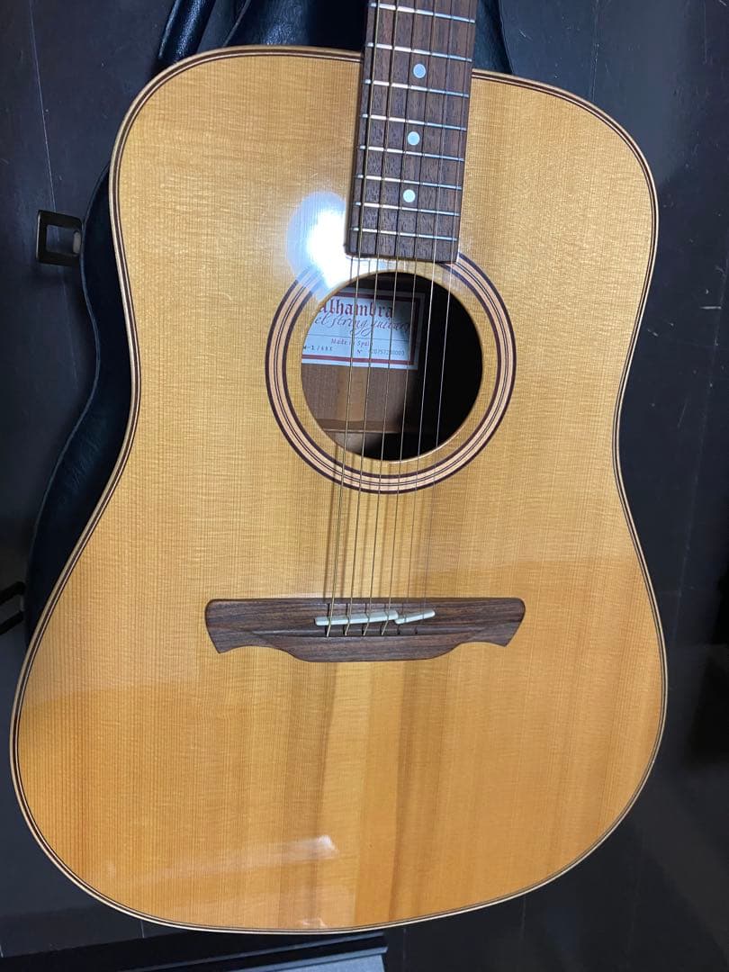 アコースティックギター　alhambra