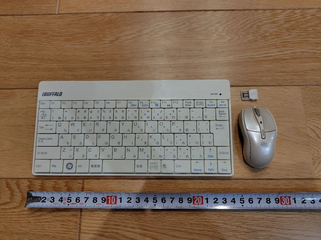 Intel NUC5i5RYH メモリ8GB SSD・OS無 キーボード付