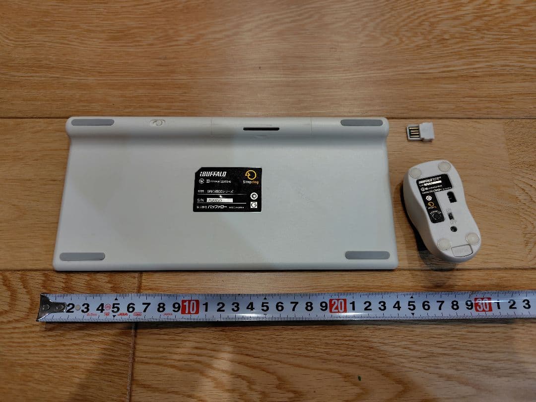 Intel NUC5i5RYH メモリ8GB SSD・OS無 キーボード付