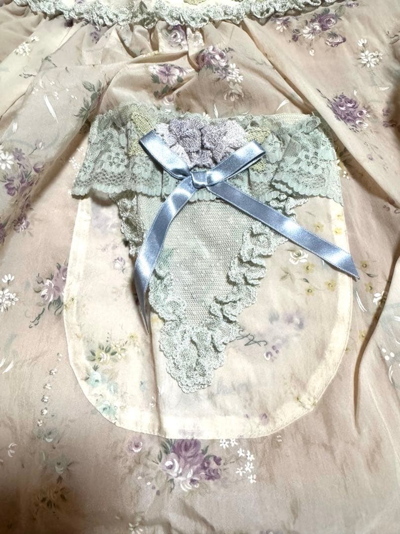 さえら Akiakane アキアカネ サロンエプロン クリーム色