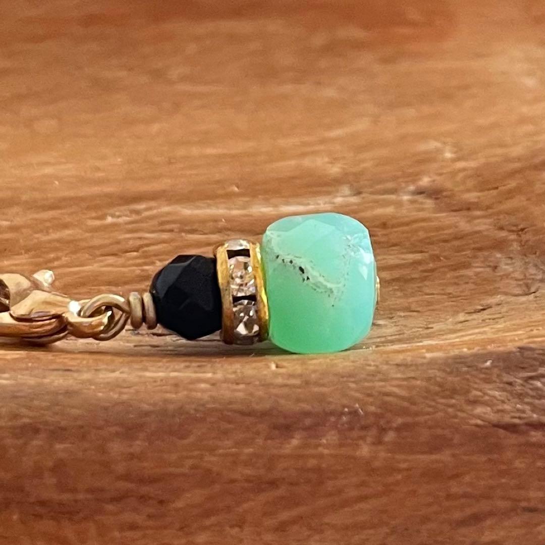 442 天然石　クリソプレーズ　オニキス　緑玉髄　黒瑪瑙　チャーム